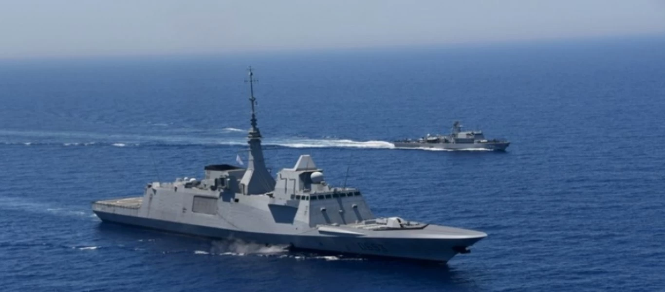 Δείτε τις εντυπωσιακές εικόνες από την αεροναυτική άσκηση Κύπρου - Γαλλίας και Ιταλίας (φώτο)